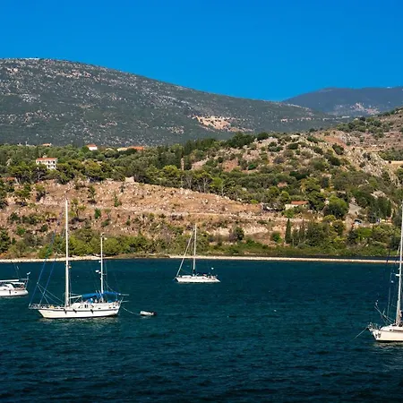 Pink Panther Maisonette Hotel *