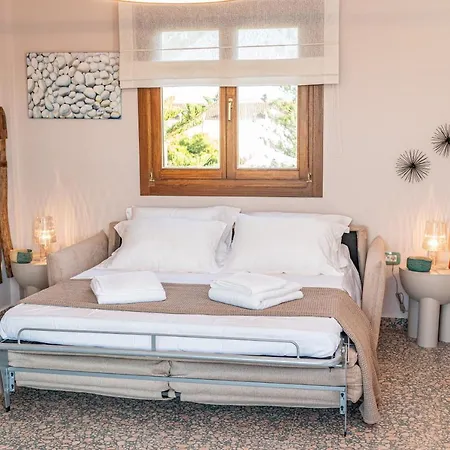 Pink Panther Maisonette Hotel