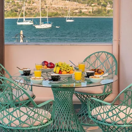 Hotel Pink Panther Maisonette