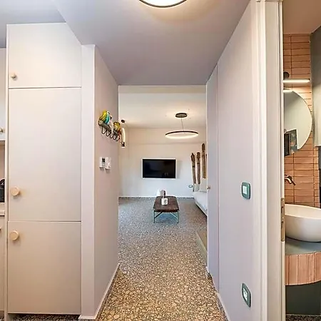 Pink Panther Maisonette